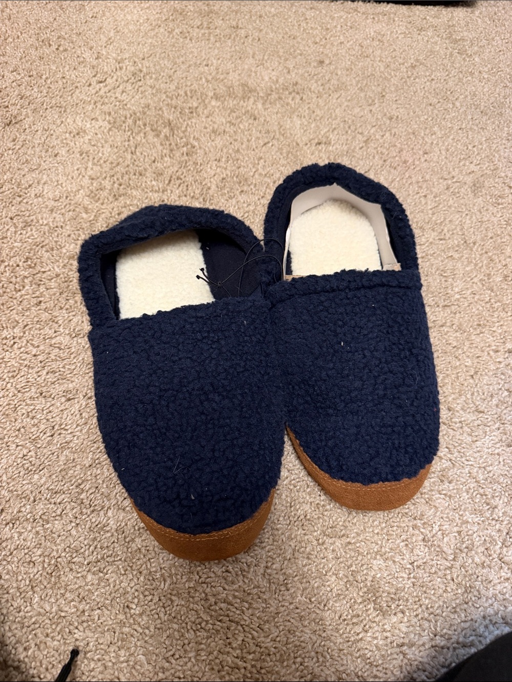 Duluth Trading Co navy and brown men's slip-on house shoes